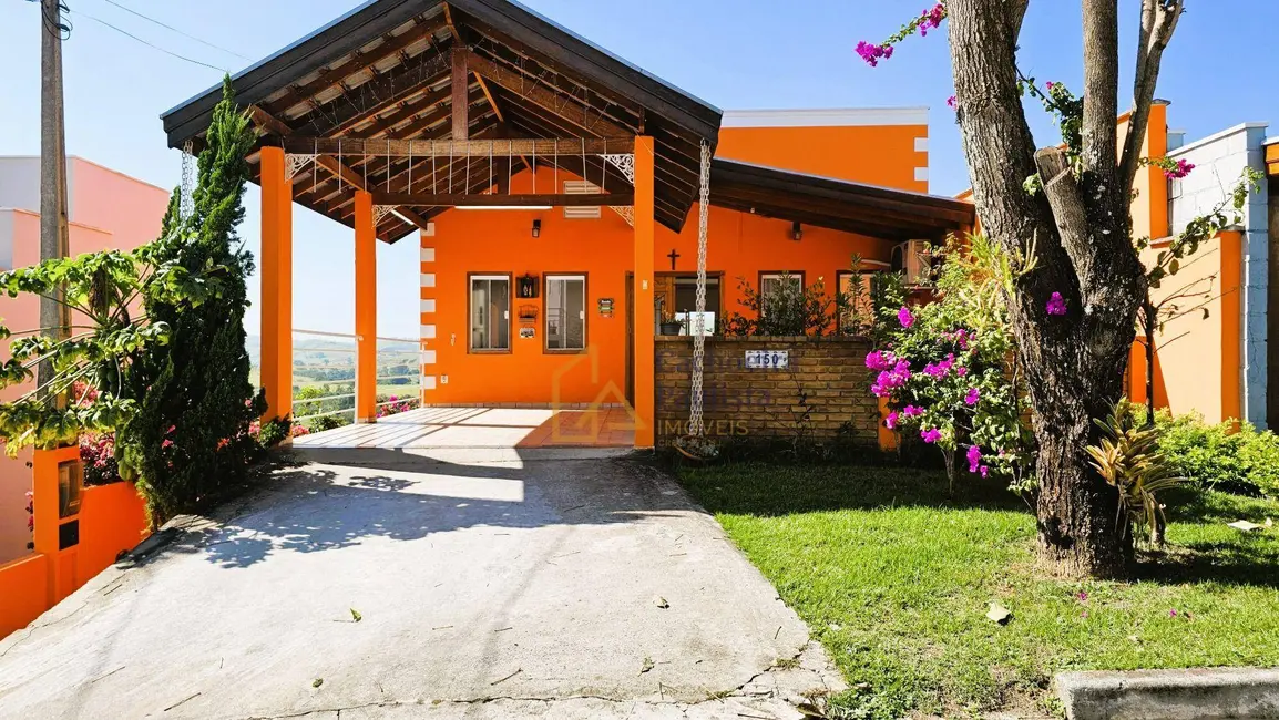 Casa com 4 quartos à venda, 250m2 em Cachoeira Paulista - SP - imagem 1 Foto 1 de Casa com 4 quartos à venda, 250m2 em Cachoeira Paulista - SP