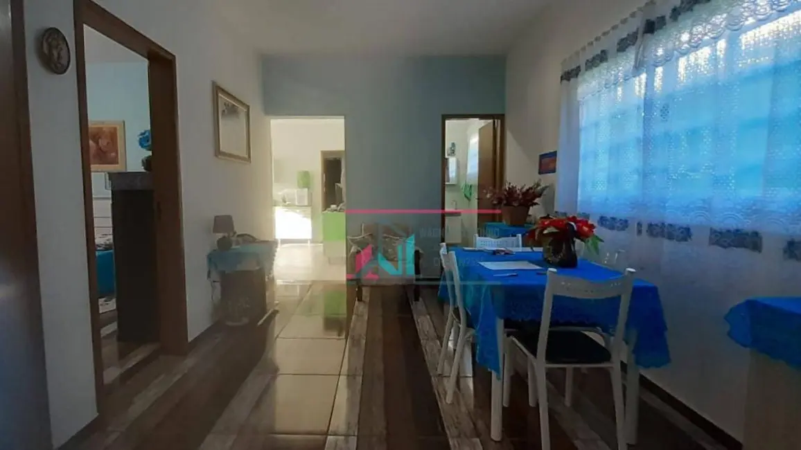 Foto 5 de Casa com 4 quartos à venda, 300m2 em Cachoeira Paulista - SP