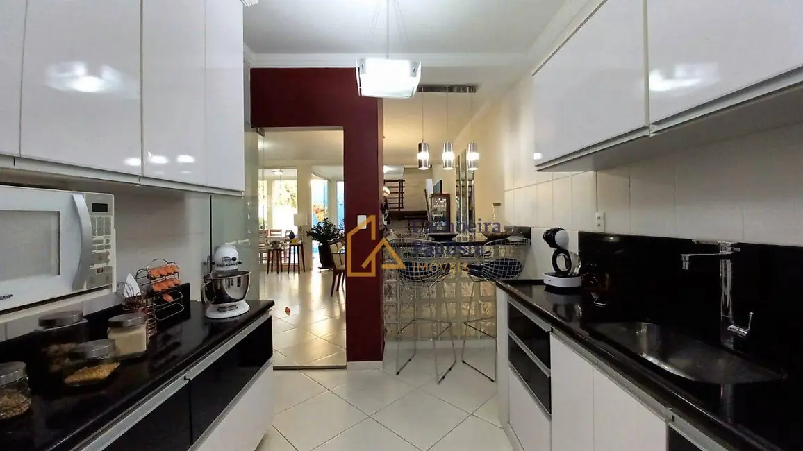 Foto 7 de Casa com 3 quartos à venda, 255m2 em Cachoeira Paulista - SP