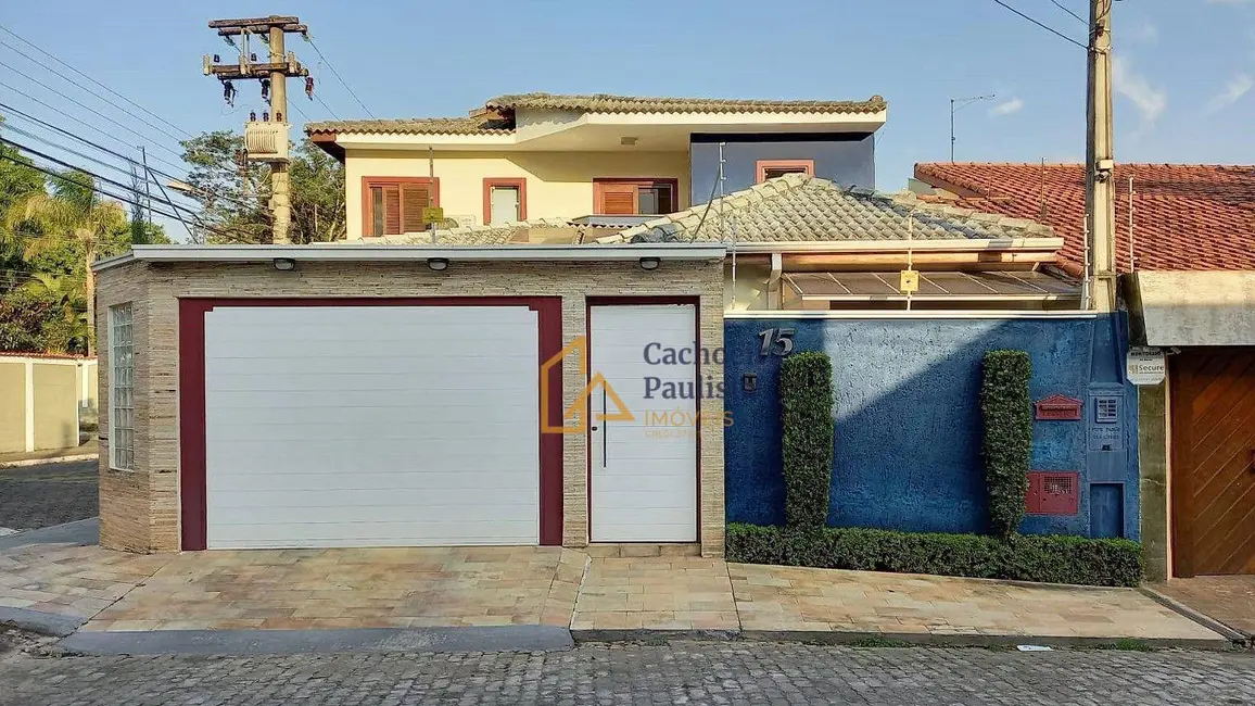 Foto 1 de Casa com 3 quartos à venda, 255m2 em Cachoeira Paulista - SP