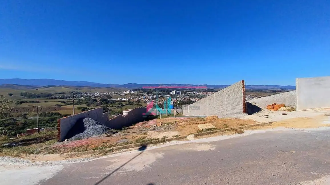 Foto 4 de Terreno / Lote à venda, 365m2 em Cachoeira Paulista - SP