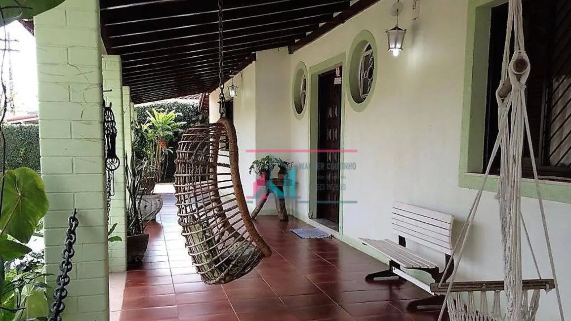 Casa com 3 quartos à venda, 587m2 em Vila Paulo Romeu, Cruzeiro - SP - imagem 5 Foto 5 de Casa com 3 quartos à venda, 587m2 em Vila Paulo Romeu, Cruzeiro - SP