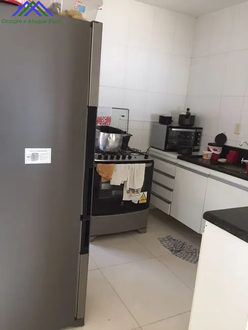 Foto 6 de Casa de Condomínio com 3 quartos para alugar, 269m2 em Camacari - BA