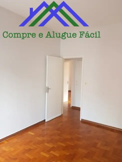 Apartamento com 3 quartos para alugar, 200m2 em Vitória, Salvador - BA - imagem 7 Foto 7 de Apartamento com 3 quartos para alugar, 200m2 em Vitória, Salvador - BA