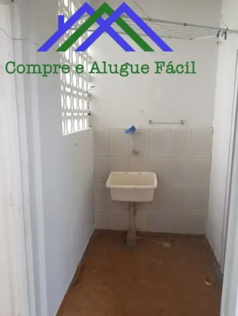 Apartamento com 3 quartos para alugar, 200m2 em Vitória, Salvador - BA - imagem 8 Foto 8 de Apartamento com 3 quartos para alugar, 200m2 em Vitória, Salvador - BA
