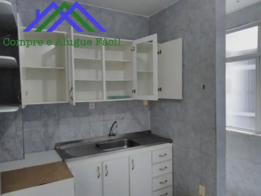 Foto 2 de Apartamento com 2 quartos à venda, 70m2 em Dois de Julho, Salvador - BA