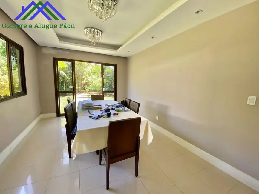 Foto 9 de Casa de Condomínio com 5 quartos à venda, 254m2 em Camacari - BA