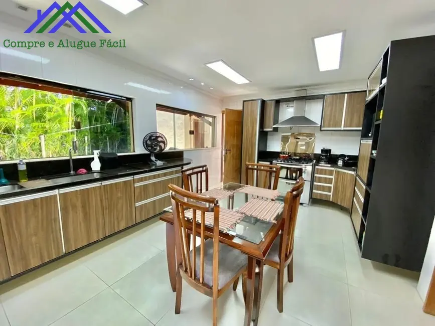 Foto 7 de Casa de Condomínio com 5 quartos à venda, 254m2 em Camacari - BA