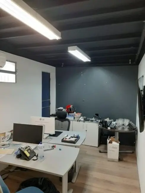 Foto 4 de Armazém / Galpão para alugar, 270m2 em Águas Claras, Salvador - BA