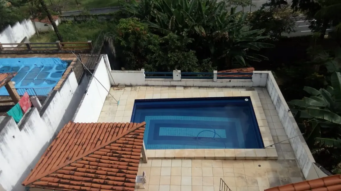 Casa com 8 quartos à venda e para alugar, 380m2 em Pernambués, Salvador - BA - imagem 5 Foto 5 de Casa com 8 quartos à venda e para alugar, 380m2 em Pernambués, Salvador - BA