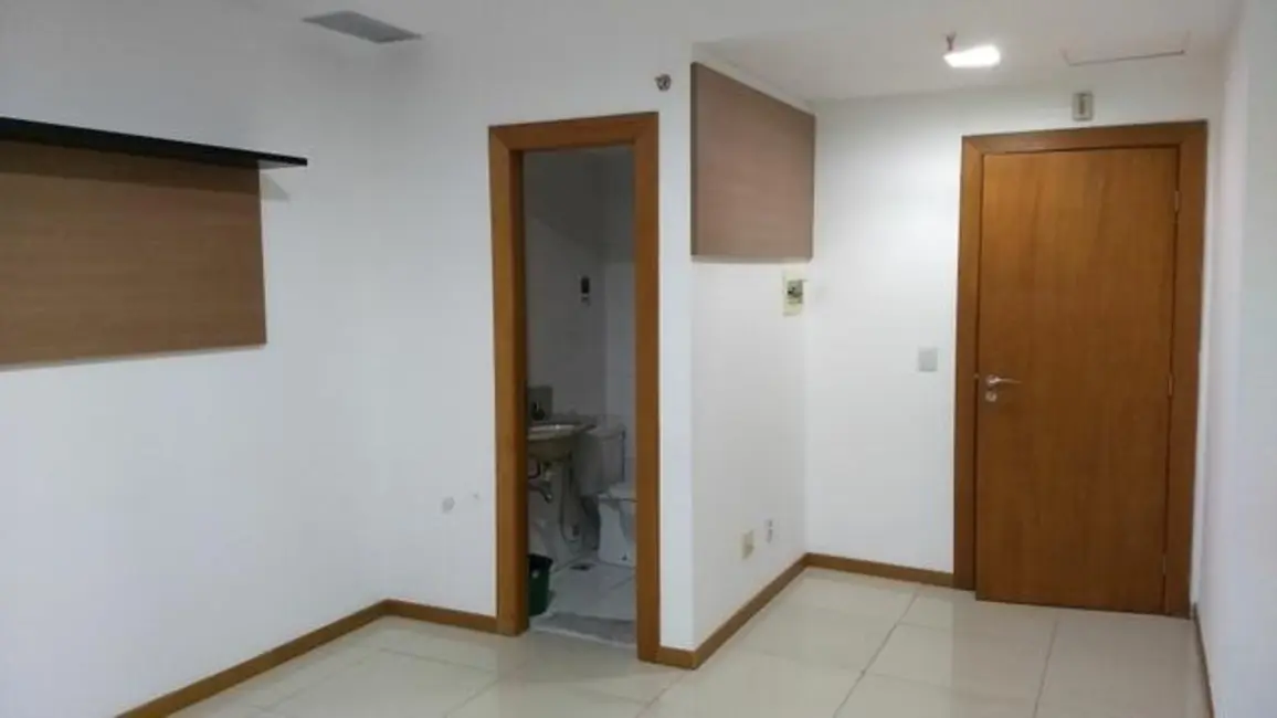 Foto 2 de Sala Comercial para alugar, 33m2 em Caminho das Árvores, Salvador - BA