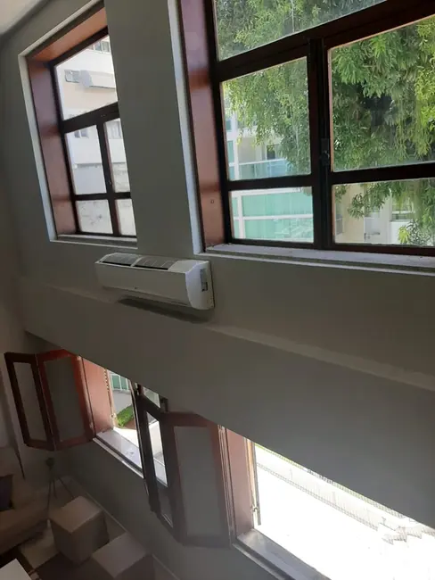 Apartamento com 1 quarto à venda e para alugar, 50m2 em Dois de Julho, Salvador - BA - imagem 4 Foto 4 de Apartamento com 1 quarto à venda e para alugar, 50m2 em Dois de Julho, Salvador - BA