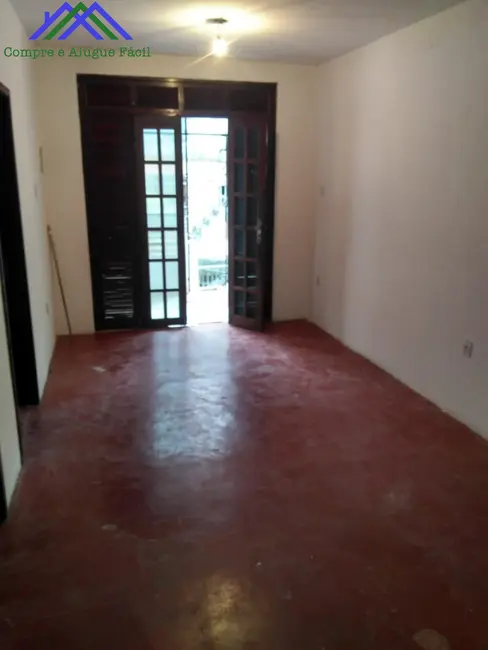 Casa com 3 quartos à venda, 8m2 em Fazenda Grande do Retiro, Salvador - BA - imagem 4 Foto 4 de Casa com 3 quartos à venda, 8m2 em Fazenda Grande do Retiro, Salvador - BA