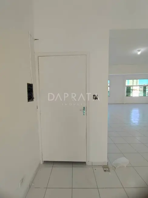 Sala Comercial para alugar, 150m2 em Centro, Carapicuiba - SP - imagem 3 Foto 3 de Sala Comercial para alugar, 150m2 em Centro, Carapicuiba - SP