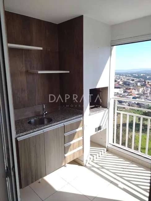 Foto 2 de Apartamento com 3 quartos para alugar, 85m2 em Jardim Tupanci, Barueri - SP