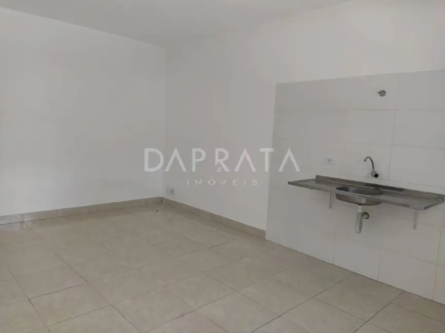 Foto 3 de Casa com 1 quarto para alugar, 45m2 em Barueri - SP