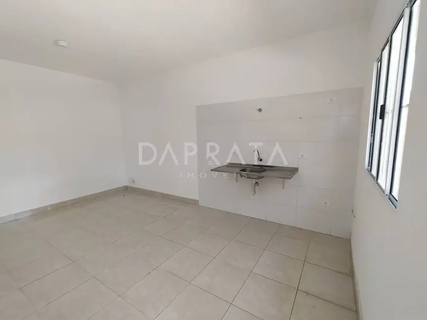 Foto 2 de Casa com 1 quarto para alugar, 45m2 em Barueri - SP