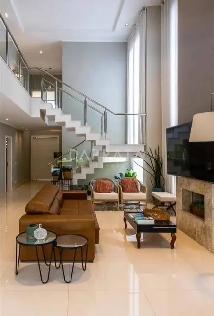 Casa com 6 quartos à venda, 368m2 em Alphaville, Santana De Parnaiba - SP - imagem 3 Foto 3 de Casa com 6 quartos à venda, 368m2 em Alphaville, Santana De Parnaiba - SP