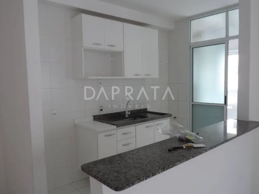 Foto 2 de Apartamento com 2 quartos para alugar, 68m2 em Jardim Tupanci, Barueri - SP