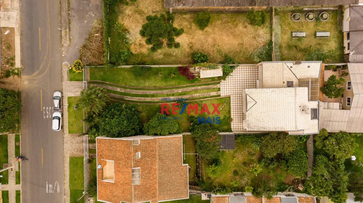 Casa com 3 quartos à venda, 630m2 em Capão Raso, Curitiba - PR - imagem 6 Foto 6 de Casa com 3 quartos à venda, 630m2 em Capão Raso, Curitiba - PR