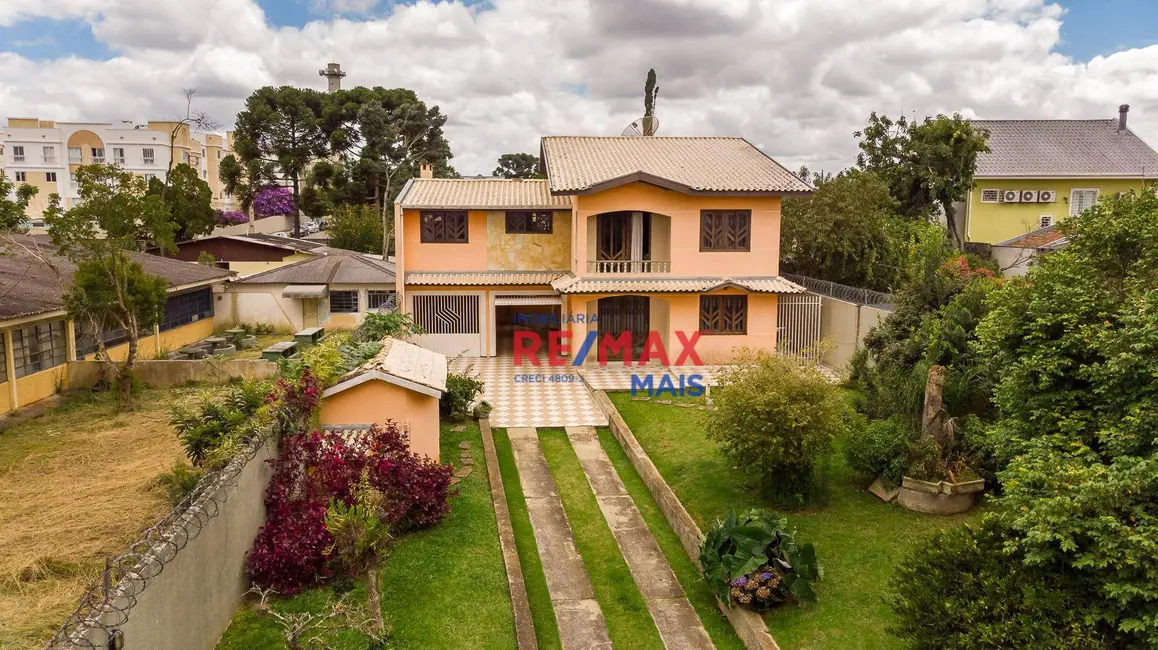 Casa com 3 quartos à venda, 630m2 em Capão Raso, Curitiba - PR - imagem 9 Foto 9 de Casa com 3 quartos à venda, 630m2 em Capão Raso, Curitiba - PR
