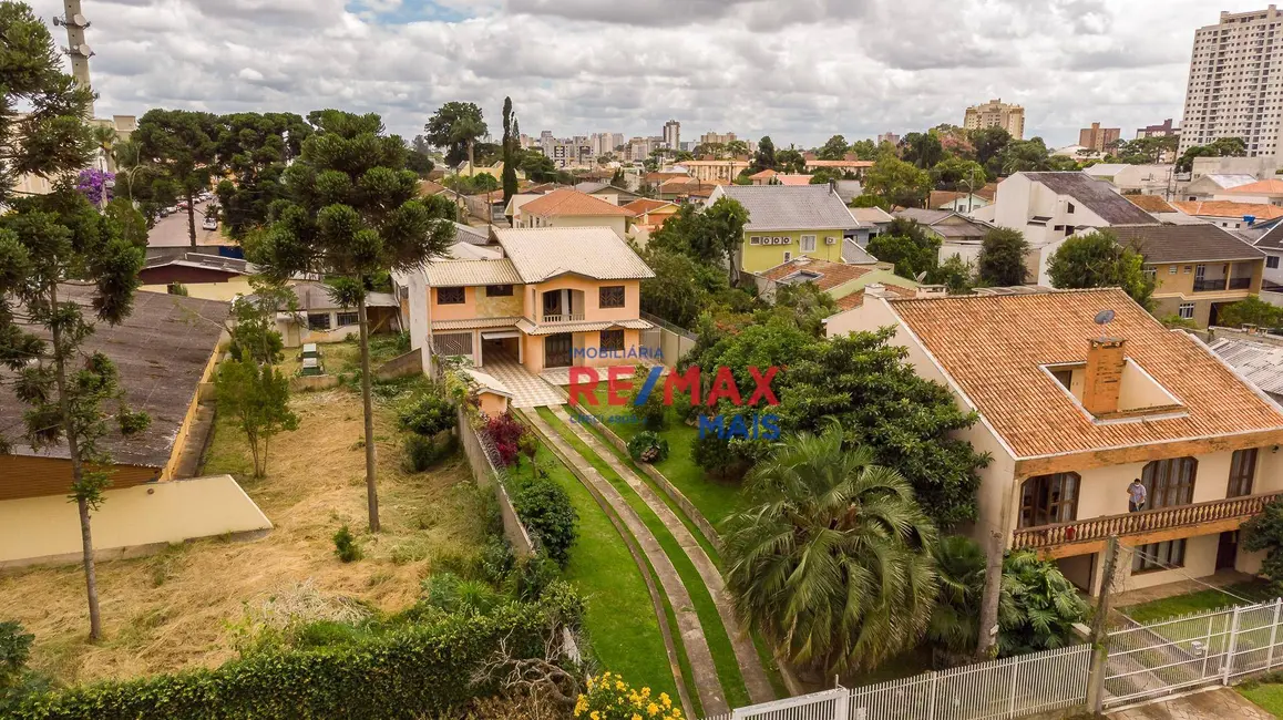 Casa com 3 quartos à venda, 630m2 em Capão Raso, Curitiba - PR - imagem 5 Foto 5 de Casa com 3 quartos à venda, 630m2 em Capão Raso, Curitiba - PR