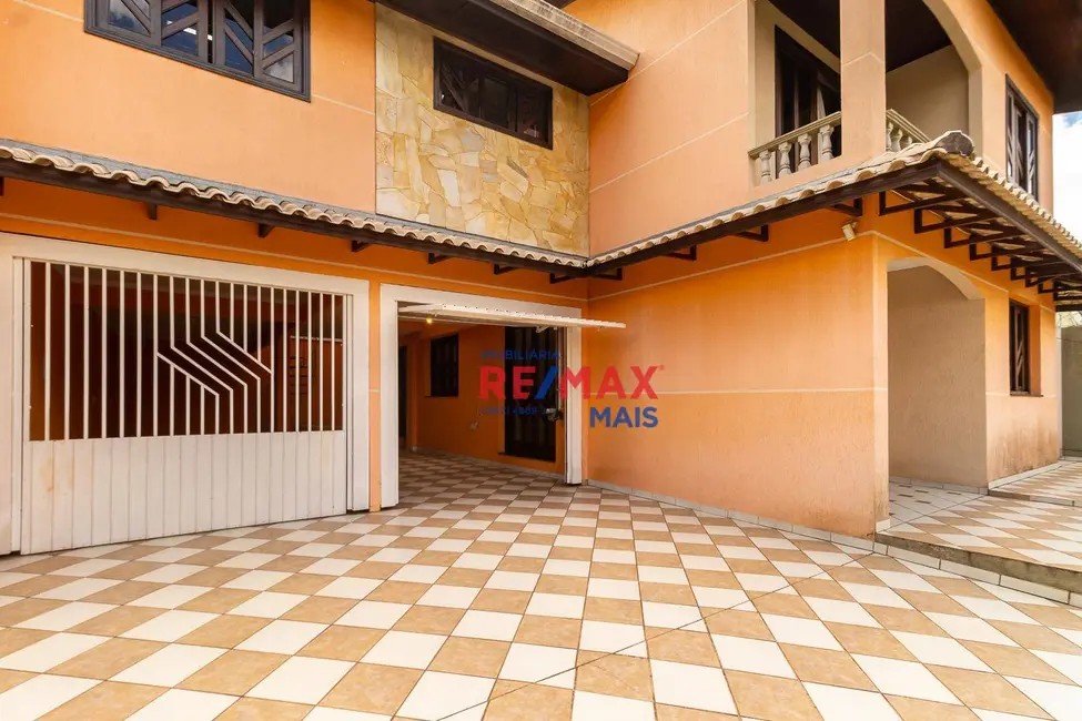 Foto 9 de Sobrado com 3 quartos à venda, 630m2 em Capão Raso, Curitiba - PR