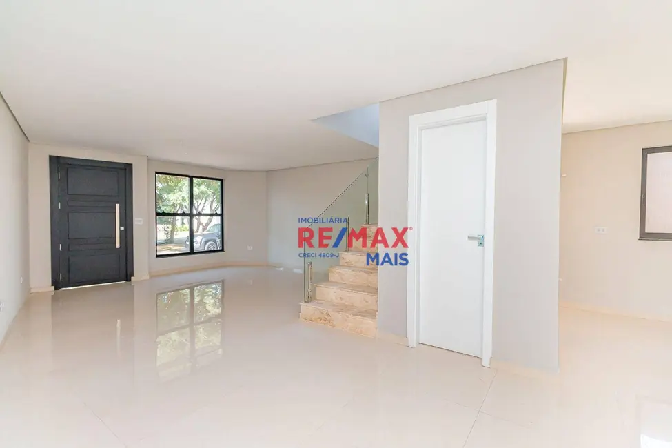 Casa de Condomínio com 3 quartos à venda, 243m2 em Pinheirinho, Curitiba - PR - imagem 9 Foto 9 de Casa de Condomínio com 3 quartos à venda, 243m2 em Pinheirinho, Curitiba - PR