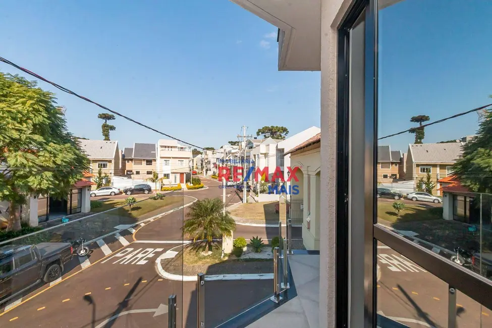 Casa de Condomínio com 3 quartos à venda, 243m2 em Pinheirinho, Curitiba - PR - imagem 6 Foto 6 de Casa de Condomínio com 3 quartos à venda, 243m2 em Pinheirinho, Curitiba - PR