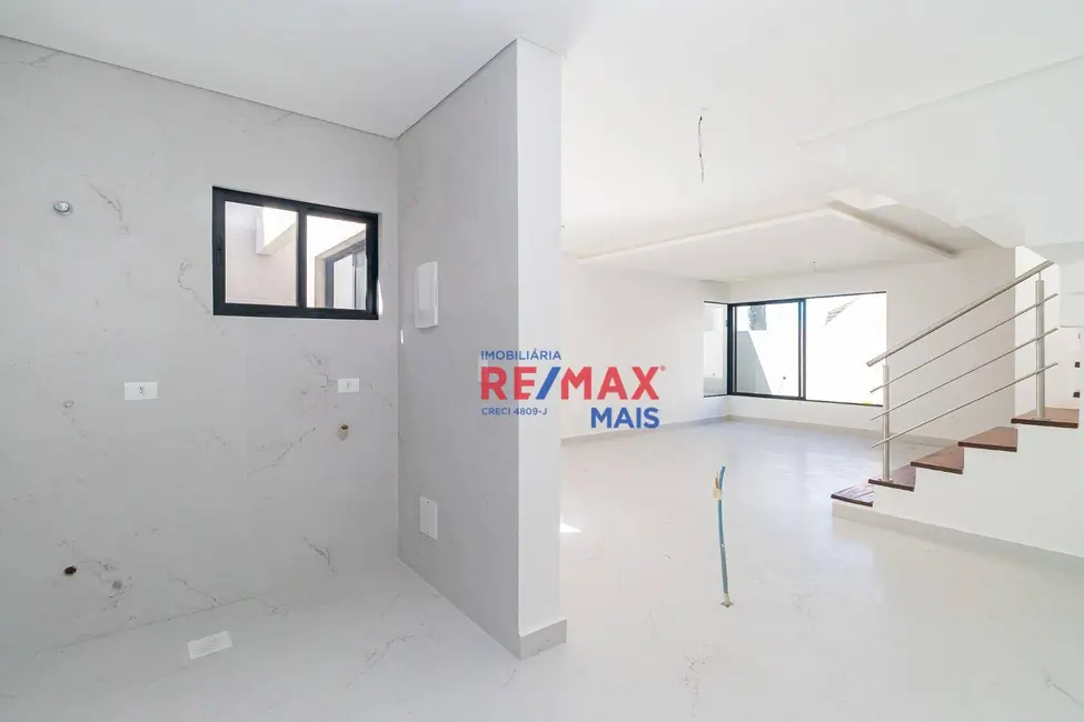 Foto 9 de Sobrado com 3 quartos à venda, 121m2 em Uberaba, Curitiba - PR