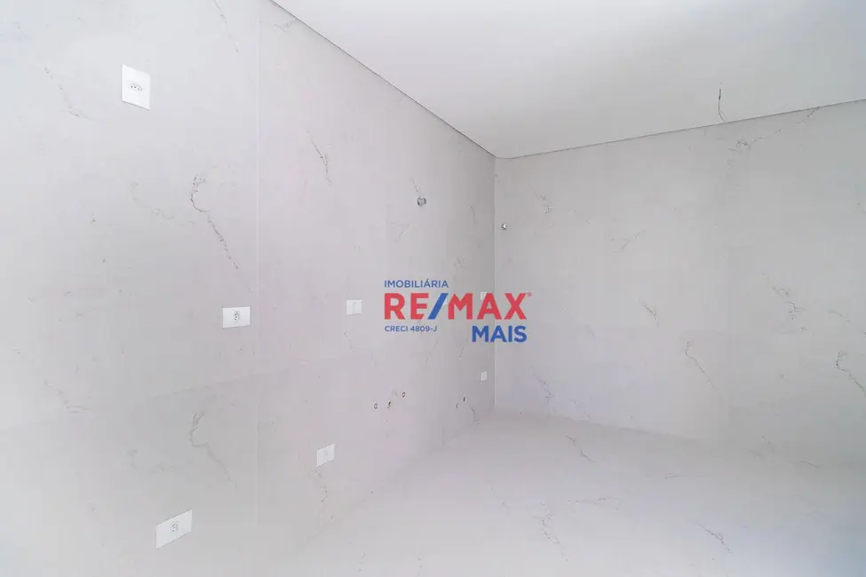 Foto 8 de Sobrado com 3 quartos à venda, 121m2 em Uberaba, Curitiba - PR