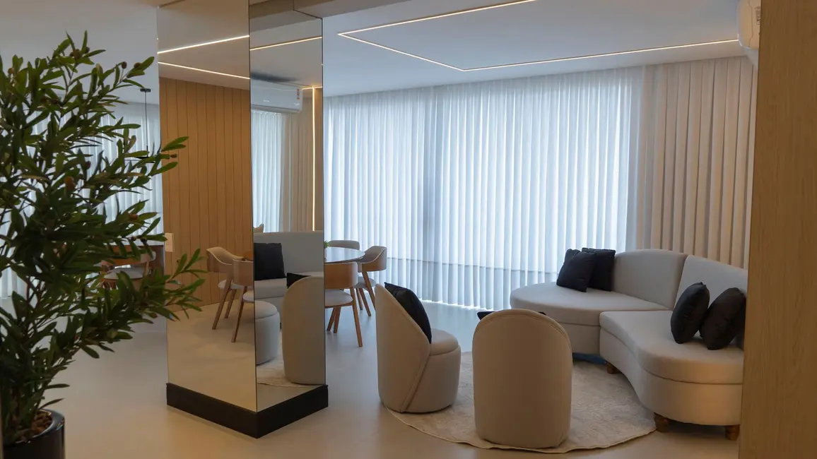 Foto 4 de Apartamento com 3 quartos à venda, 116m2 em Meia Praia, Itapema - SC