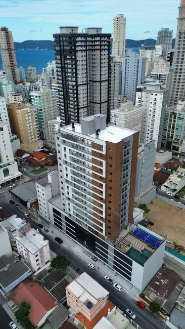 Foto 1 de Apartamento com 3 quartos à venda, 116m2 em Meia Praia, Itapema - SC