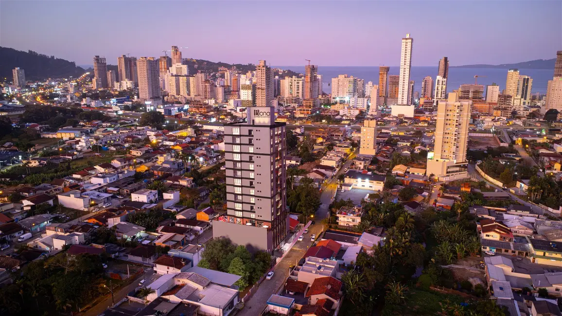 Foto 4 de Apartamento com 2 quartos à venda, 63m2 em Itapema - SC