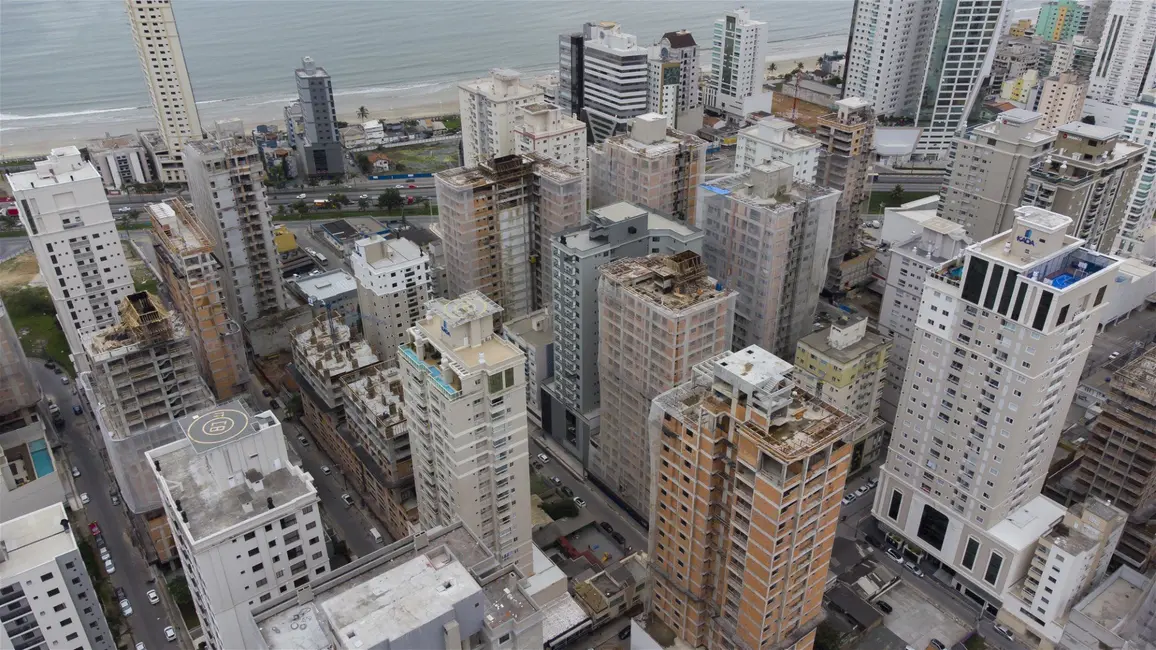 Foto 6 de Apartamento com 2 quartos à venda, 69m2 em Itapema - SC