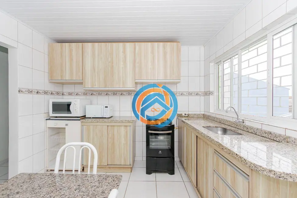 Casa com 4 quartos à venda, 220m2 em Ganchinho, Curitiba - PR - imagem 7 Foto 7 de Casa com 4 quartos à venda, 220m2 em Ganchinho, Curitiba - PR