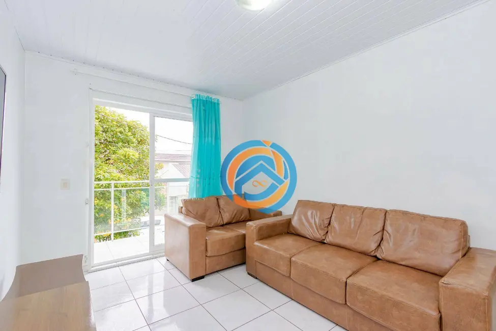 Casa com 4 quartos à venda, 220m2 em Ganchinho, Curitiba - PR - imagem 3 Foto 3 de Casa com 4 quartos à venda, 220m2 em Ganchinho, Curitiba - PR