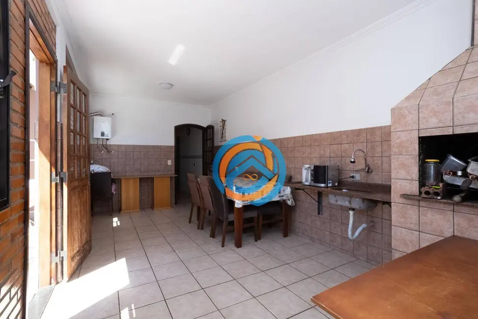 Casa com 4 quartos à venda, 269m2 em Santa Quitéria, Curitiba - PR - imagem 8 Foto 8 de Casa com 4 quartos à venda, 269m2 em Santa Quitéria, Curitiba - PR
