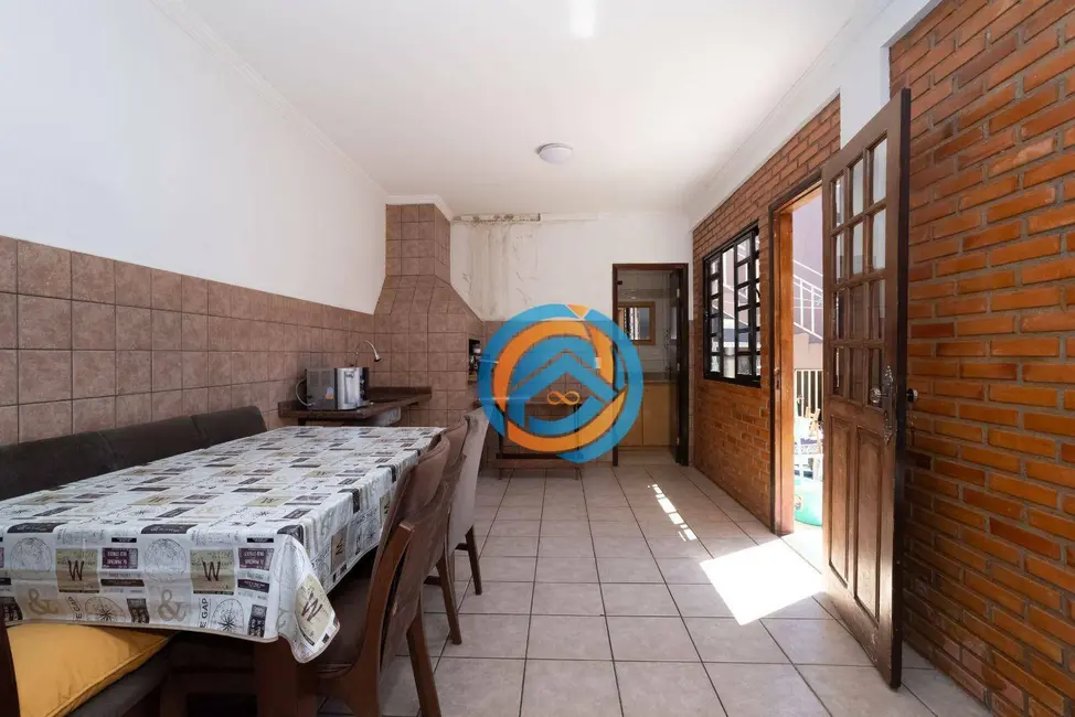 Casa com 4 quartos à venda, 269m2 em Santa Quitéria, Curitiba - PR - imagem 7 Foto 7 de Casa com 4 quartos à venda, 269m2 em Santa Quitéria, Curitiba - PR