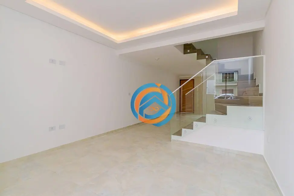 Sobrado com 3 quartos à venda, 150m2 em Umbará, Curitiba - PR - imagem 4 Foto 4 de Sobrado com 3 quartos à venda, 150m2 em Umbará, Curitiba - PR