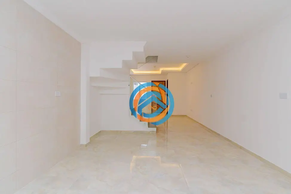 Sobrado com 3 quartos à venda, 150m2 em Umbará, Curitiba - PR - imagem 5 Foto 5 de Sobrado com 3 quartos à venda, 150m2 em Umbará, Curitiba - PR