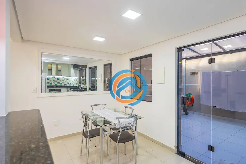 Foto 9 de Sobrado com 3 quartos à venda, 219m2 em Cidade Industrial, Curitiba - PR