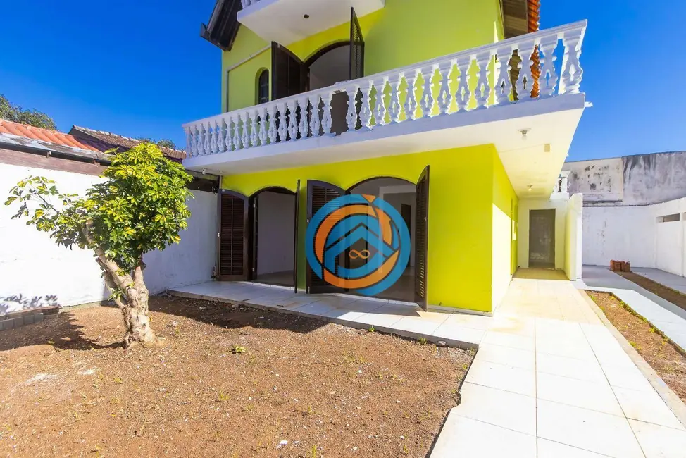 Sobrado com 3 quartos à venda, 179m2 em Boqueirão, Curitiba - PR - imagem 7 Foto 7 de Sobrado com 3 quartos à venda, 179m2 em Boqueirão, Curitiba - PR