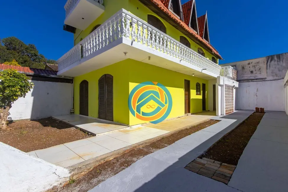 Sobrado com 3 quartos à venda, 179m2 em Boqueirão, Curitiba - PR - imagem 4 Foto 4 de Sobrado com 3 quartos à venda, 179m2 em Boqueirão, Curitiba - PR