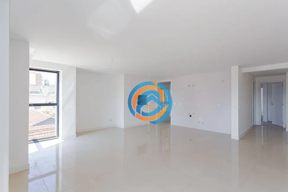 Apartamento com 3 quartos à venda, 168m2 em Portão, Curitiba - PR - imagem 4 Foto 4 de Apartamento com 3 quartos à venda, 168m2 em Portão, Curitiba - PR