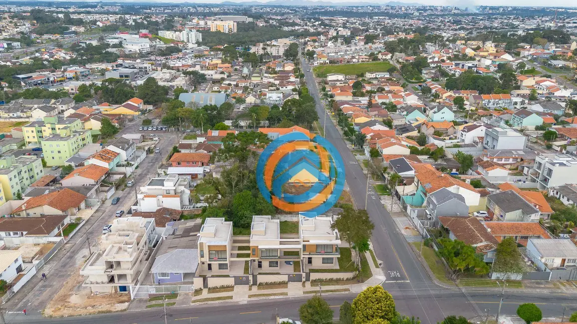 Foto 9 de Sobrado com 3 quartos à venda, 152m2 em Uberaba, Curitiba - PR