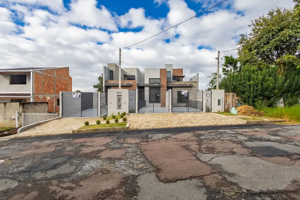 Foto 2 de Sobrado com 3 quartos à venda, 167m2 em Barreirinha, Curitiba - PR