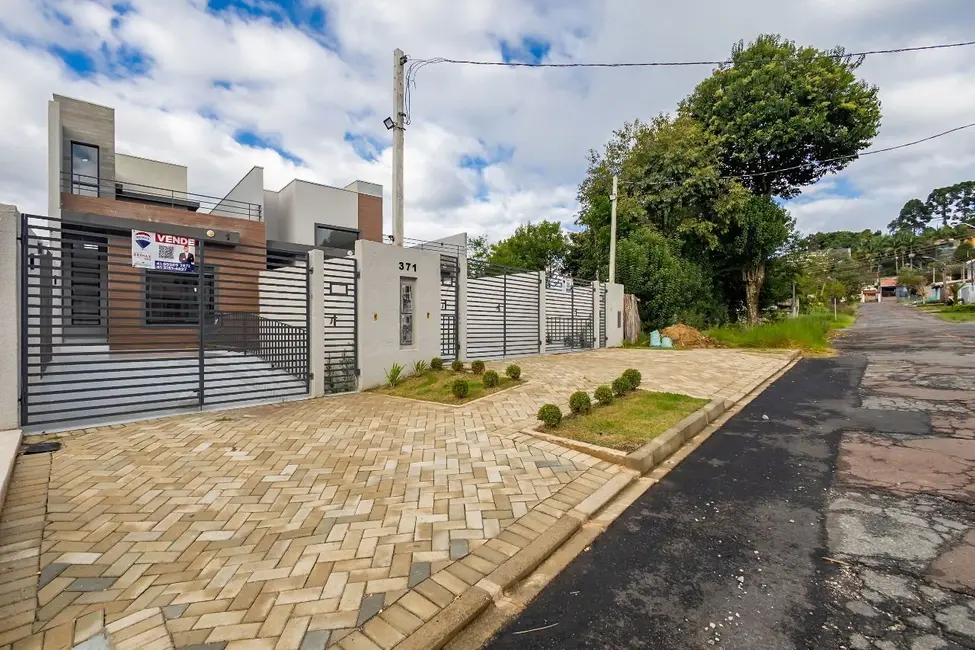 Sobrado com 3 quartos à venda, 167m2 em Barreirinha, Curitiba - PR - imagem 9 Foto 9 de Sobrado com 3 quartos à venda, 167m2 em Barreirinha, Curitiba - PR