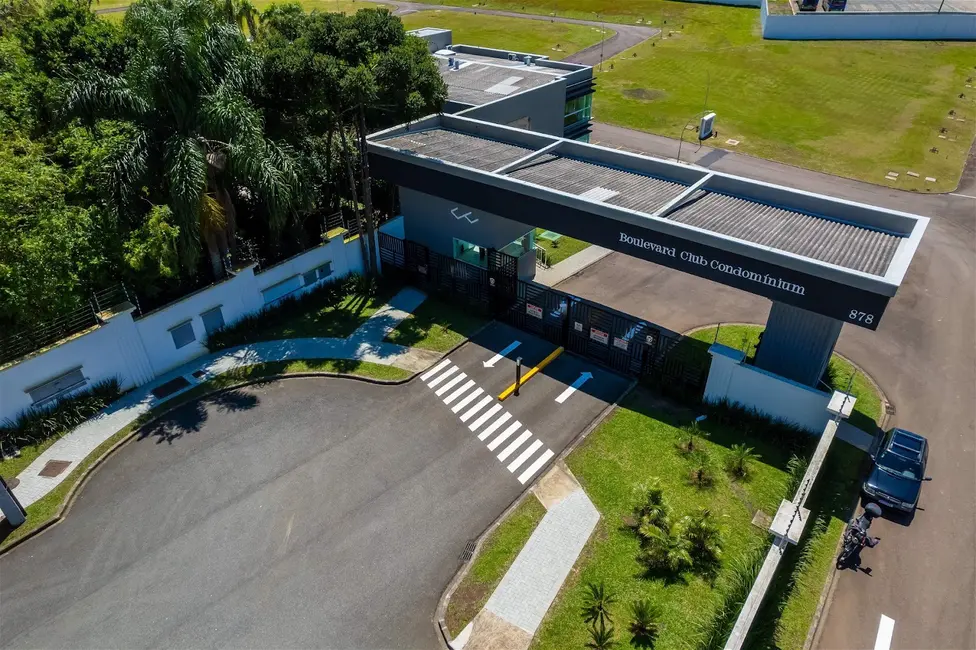 Foto 1 de Terreno / Lote à venda, 284m2 em Xaxim, Curitiba - PR