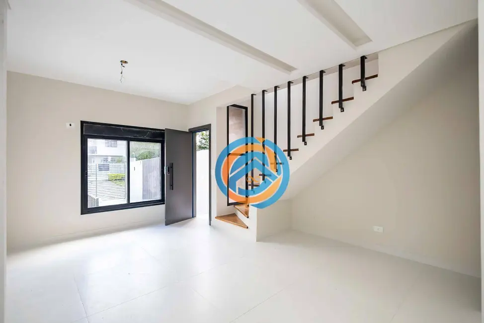 Foto 2 de Sobrado com 3 quartos à venda e para alugar, 123m2 em Barreirinha, Curitiba - PR